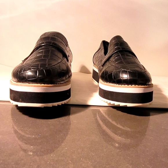 Addition Elle Wide Width Croco Flatform Loafers - Picture 2 of 6